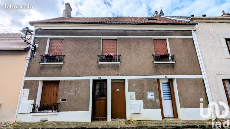 Immeuble 226 m² Roissy-en-France