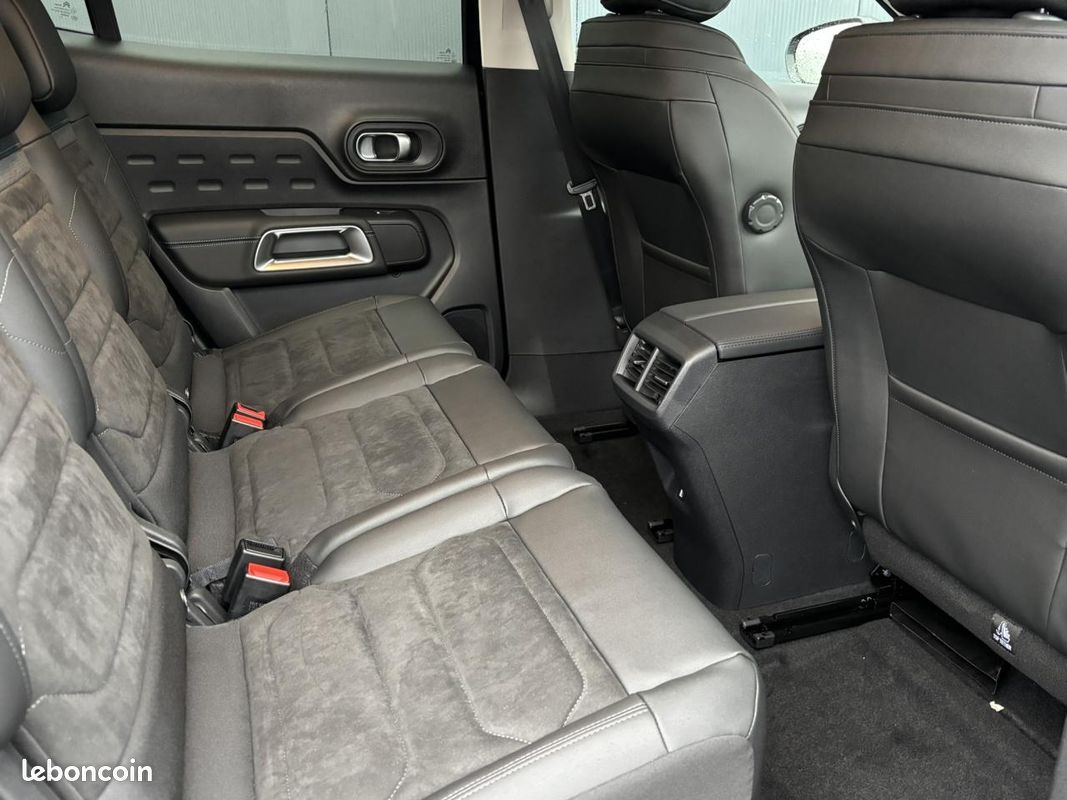 CITROEN C5 AIRCROSS 1.5 BlueHDI 130 EAT8 Max avec Hayon electrique et Ambiance Urban Black (image 19)