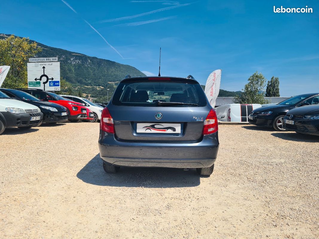 SKODA Fabia Break - 1.2 Style Edition 70ch essence (image 6)