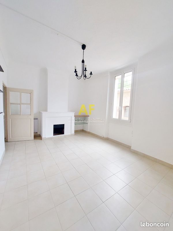 Appartement 2 pièces 46 m² · à Fréjus · 46 m² · 614 €