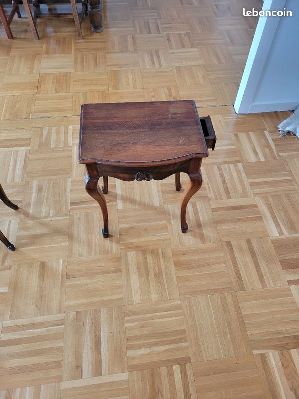 Petite table Louis XV (image 2)