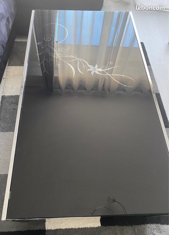 Table basse en verre noir (image 3)
