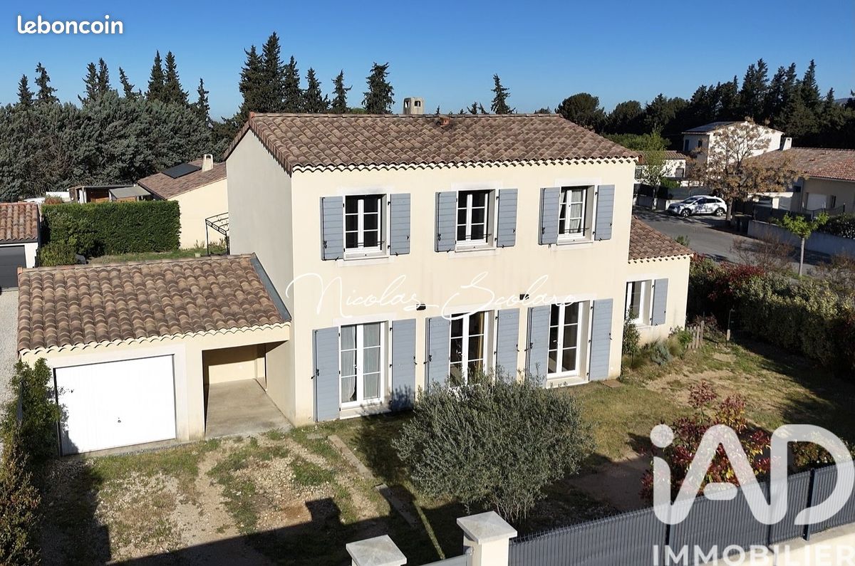 Maison 6 pièces 105 m² · à Carpentras · 105 m² · 365 000 €