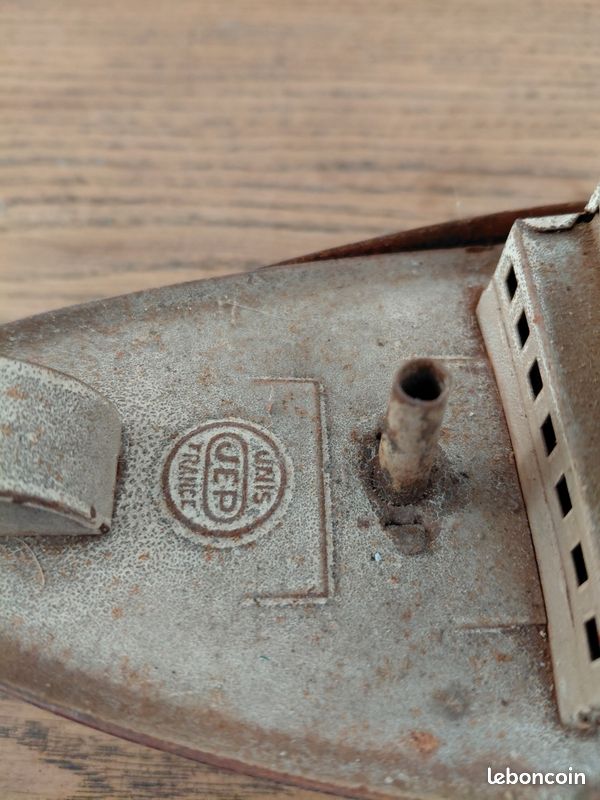 BATEAU TYPHON JOUET ANCIEN MECANIQUE TOLE JEP FRANCE TRES BELLE ETAT
