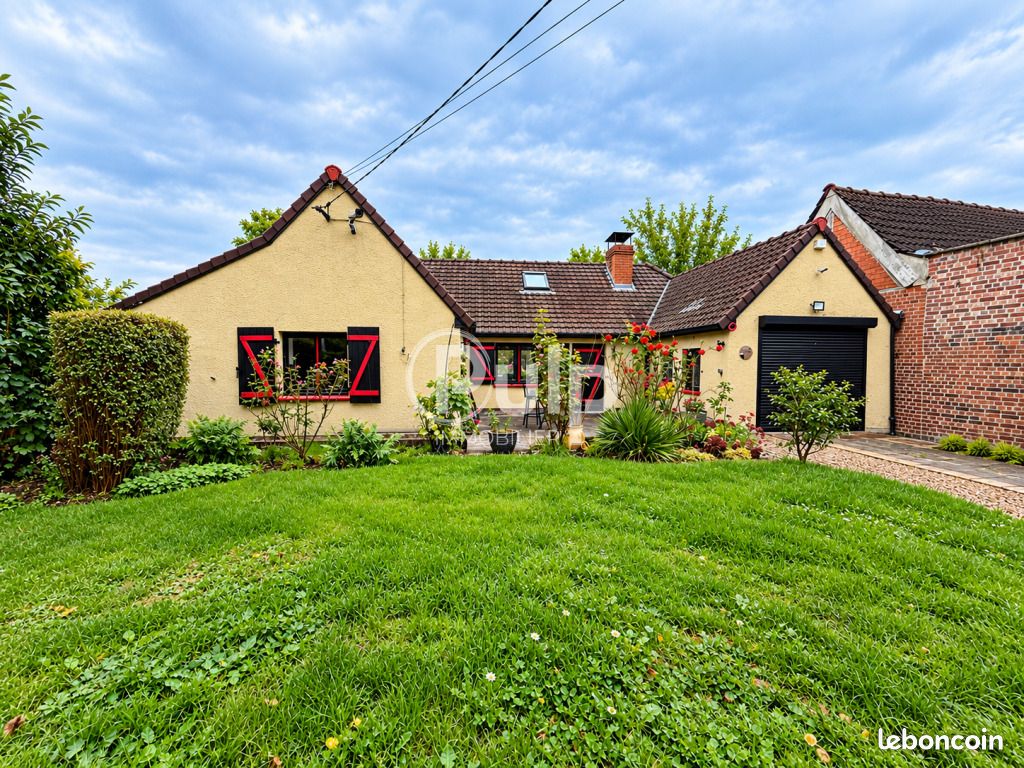 Maison 8 pièces 133 m² · à Thumeries · 133 m² · 345 000 €