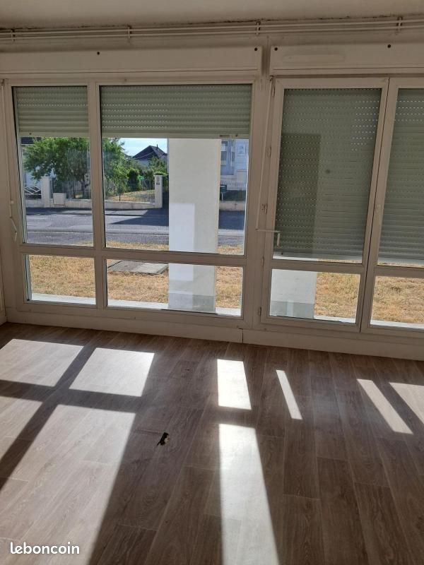 Appartement 4 pièces 101 m² · à Château-la-Vallière · 101 m² · 613 €/mois