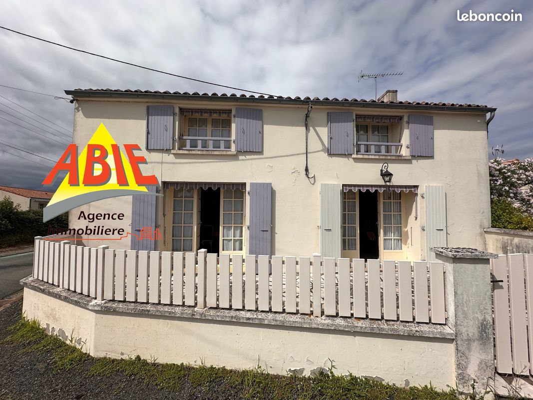 Maison 5 pièces 134 m² · à Rives-d'Autise · 134 m² · 99 000 €
