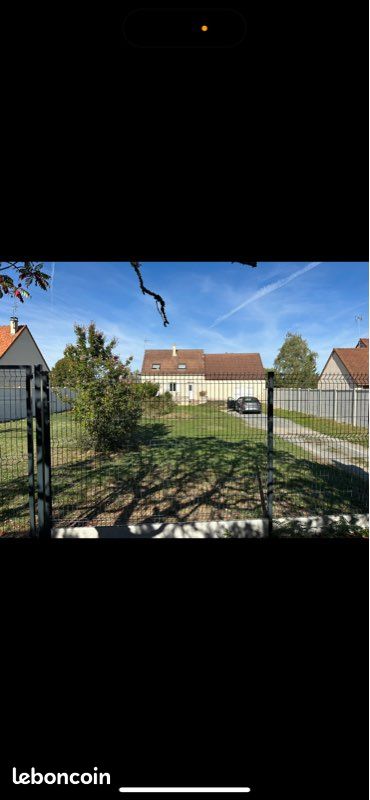 Maison 4 pièces 90 m² · à Pouligny-Saint-Pierre · 90 m² · 80 000 €