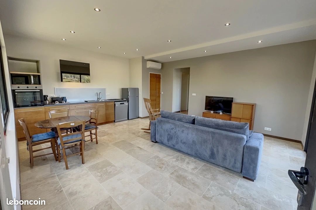 Appartement 2 pièces 51 m² · à Saint-Cannat · 51 m² · 950 €/mois