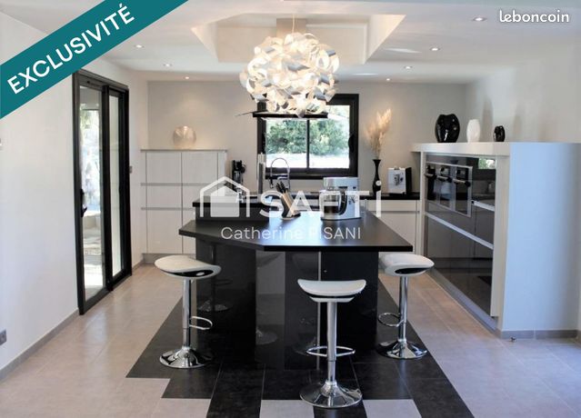 Villa 6 pièces 156 m²