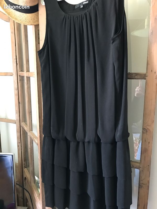 Robe noire (image 1)