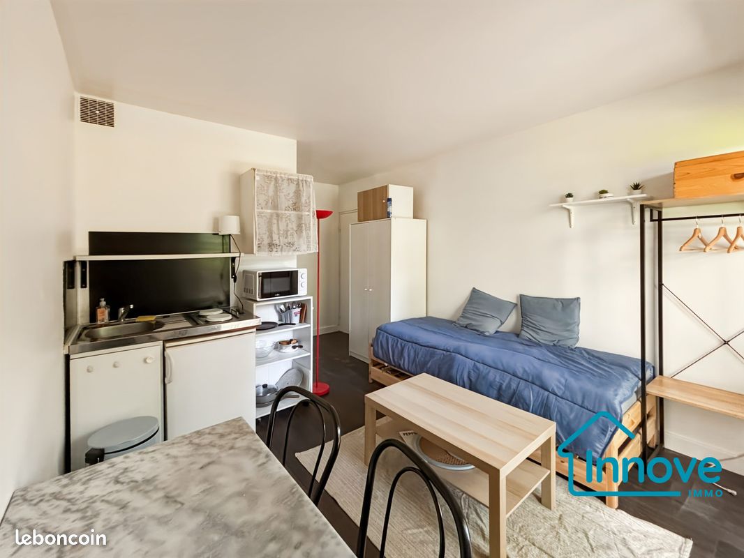 Appartement 1 pièce 15 m² · à Versailles · 15 m² · 570 €