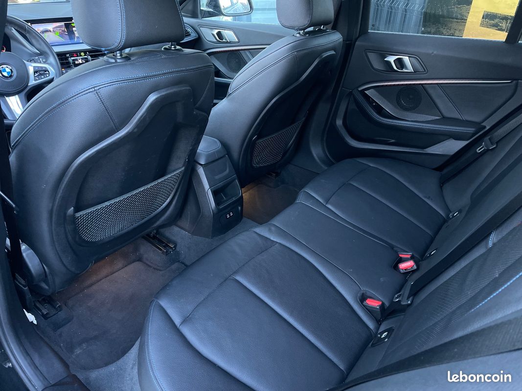 BMW SERIE 1 1.5 118I (F40) 136CH M SPORT TOIT OUVRANT CARPLAY SUIVI BMw (image 26)