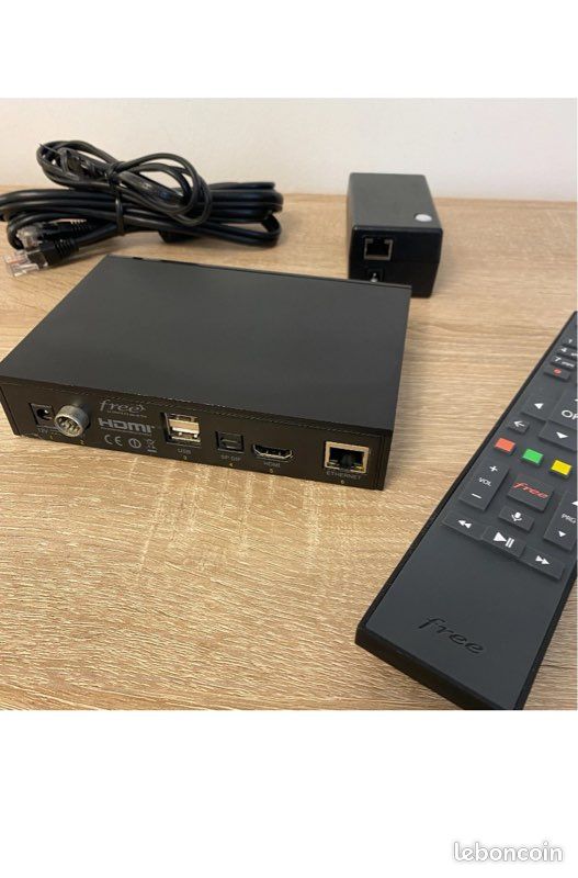 Décodeur TV Freebox Mini 4K - HD 4K, Wifi Android, Occasion Excellent état