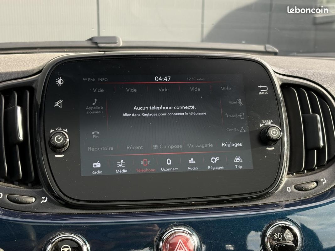 FIAT 500 Hybrid 70 avec Toit pano, Apple Car Play et Jantes alu 15\' (image 12)