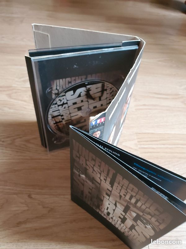Lot 2 DVD films (image 6)