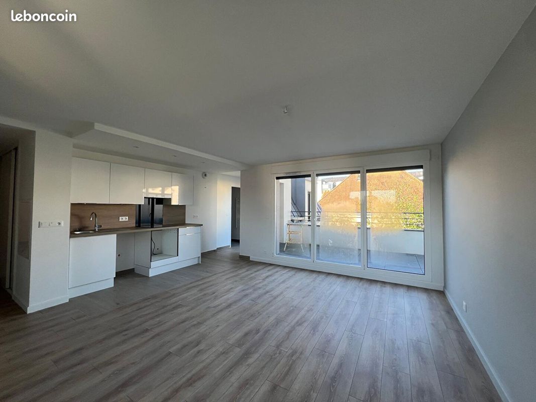 Appartement 1 pièce 38 m² · à Houilles · 38 m² · 857 €