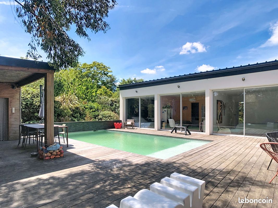 Maison 6 pièces 177 m² · à Castanet-Tolosan · 177 m² · 689 000 €