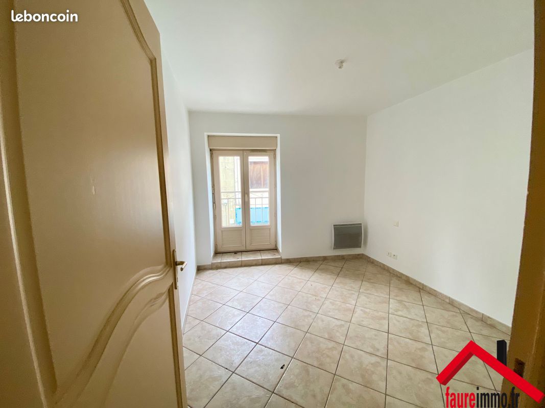 Appartement 2 pièces 30 m² - Objat 19130 (image principale 3)