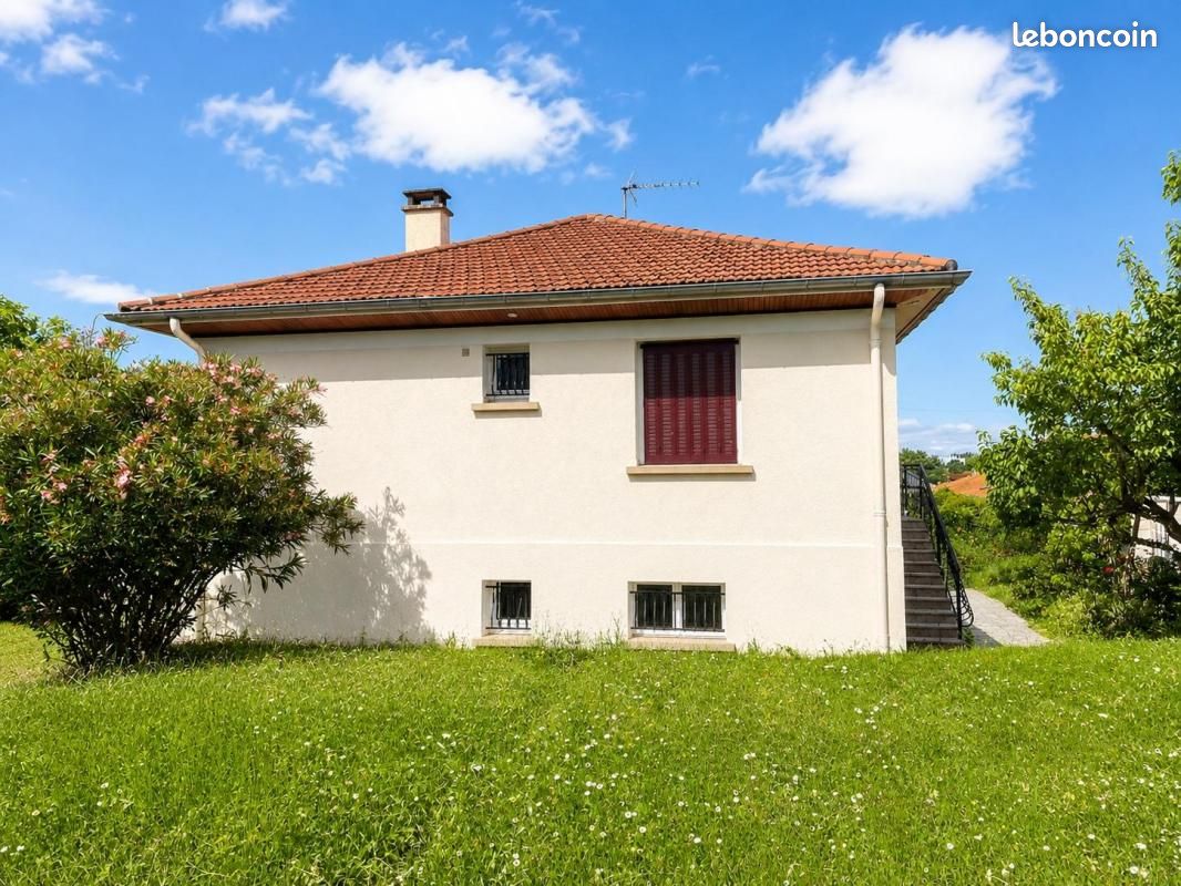 Maison 6 pièces 178 m² · à Saint-Priest · 178 m² · 360 000 €