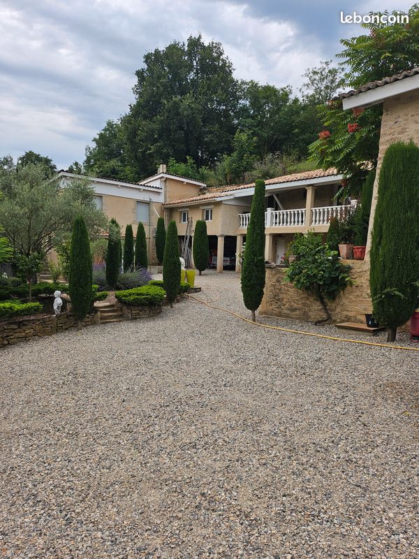 Maison 5 pièces 195 m² · à Peyrins · 195 m² · 549 000 €