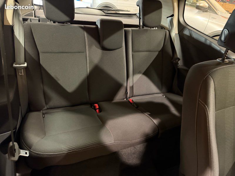 Renault Clio (image 7)