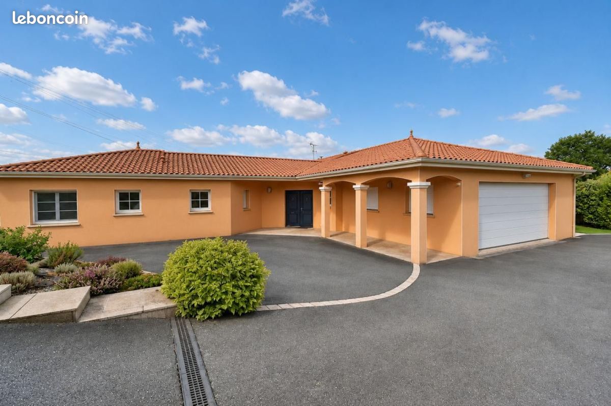 Maison 8 pièces 210 m² · à Cholet · 210 m² · 580 000 €