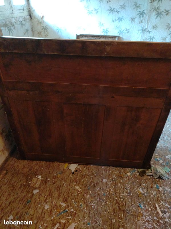 Buffet à portes vitrées (image 7)