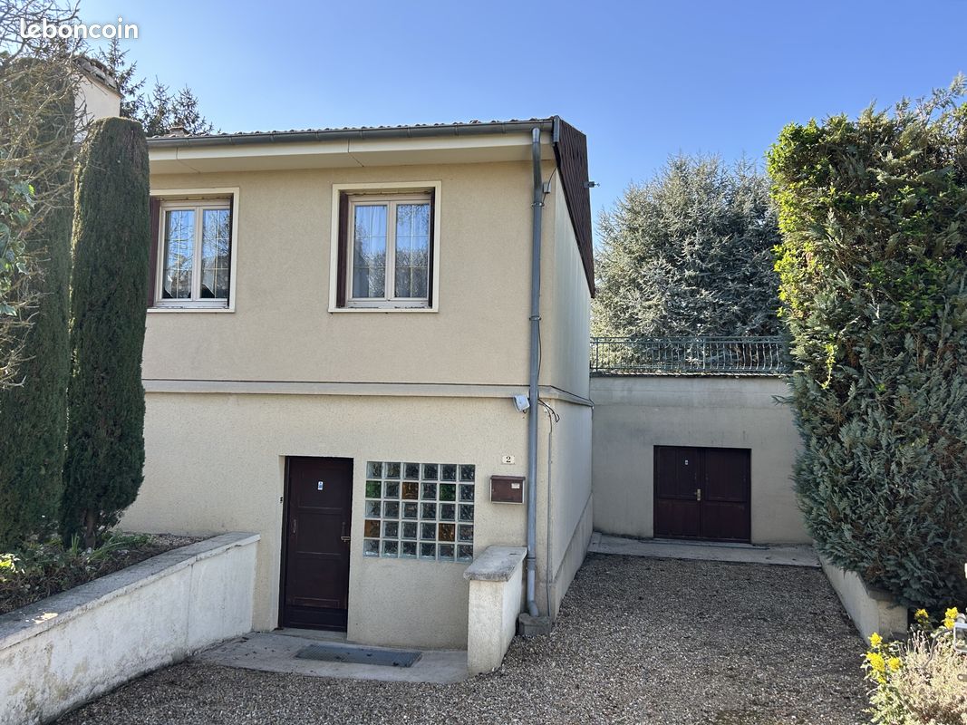 Maison 5 pièces 83 m² · à Rouvres · 83 m² · 235 000 €
