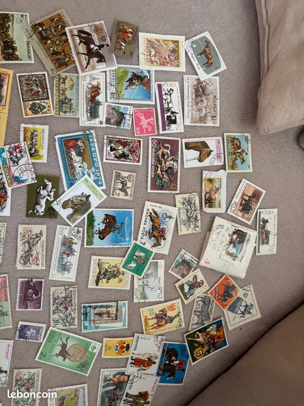 Chevaux timbres thématiques tous différents
