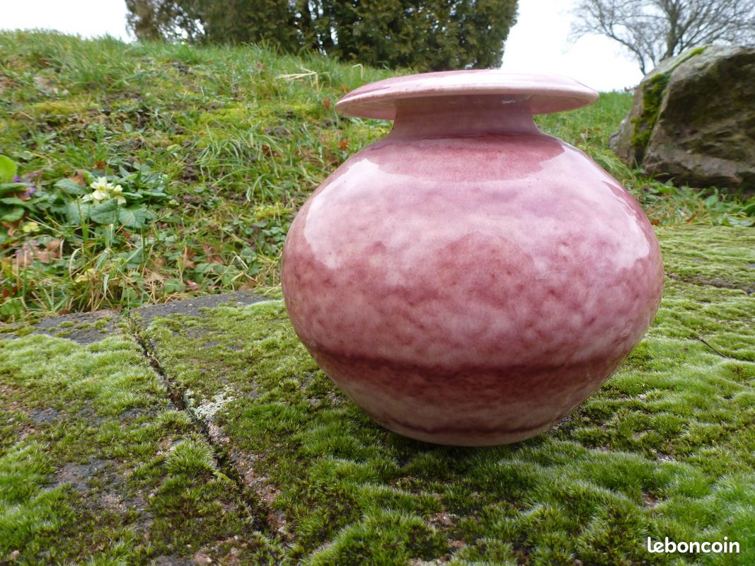 Vase boule rose émaillé (image 2)