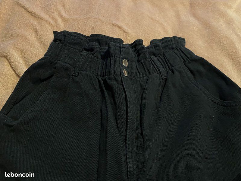 Pantalon noir taille haute (image 3)