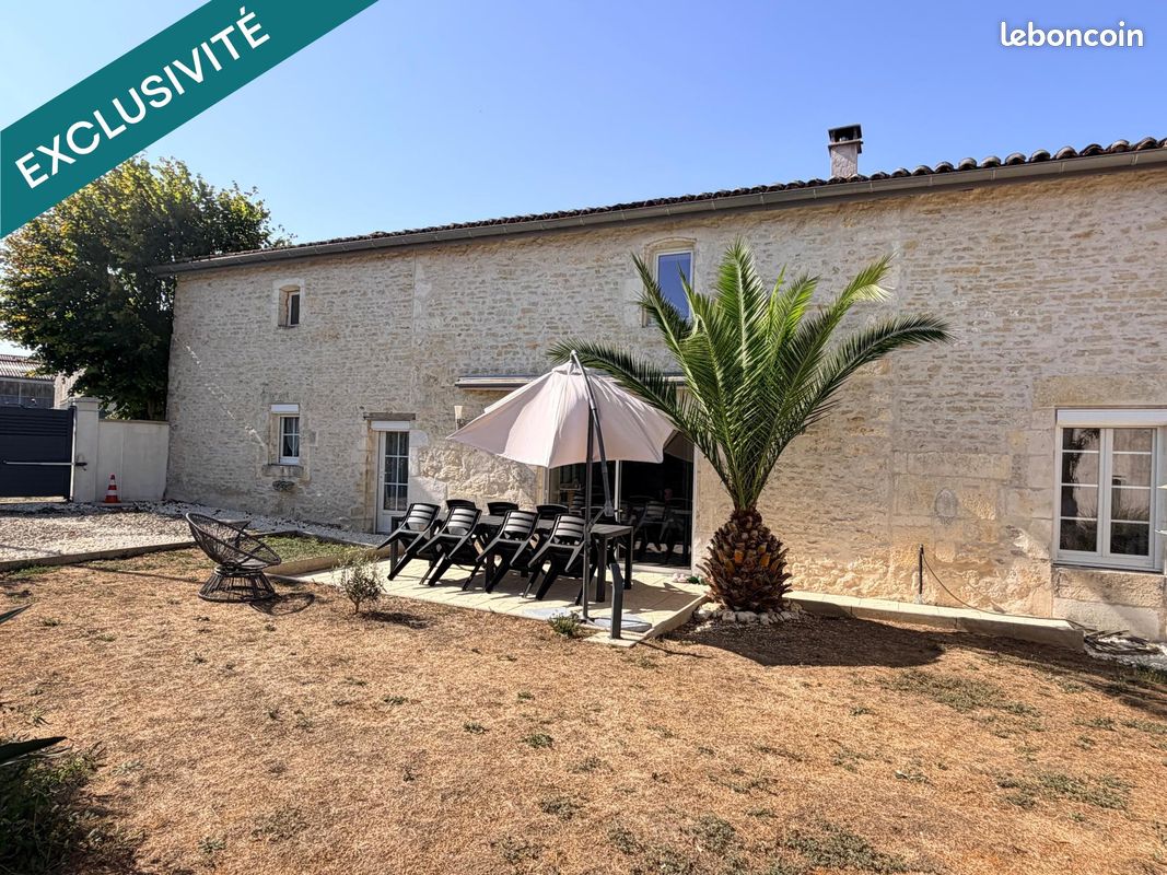 Maison 8 pièces 183 m² · à Saint-Hilaire-de-Villefranche · 183 m² · 235 000 €