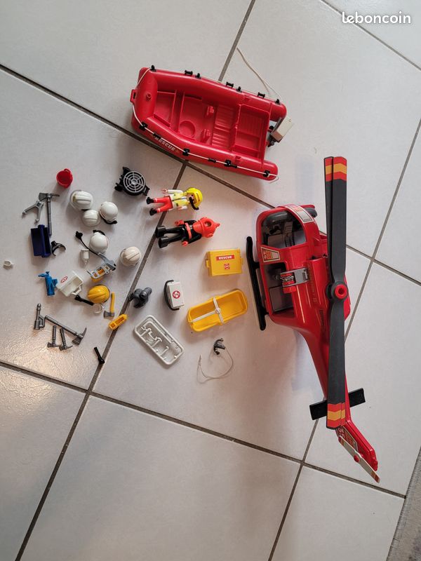 Lot pompiers et secours playmobil (image 1)