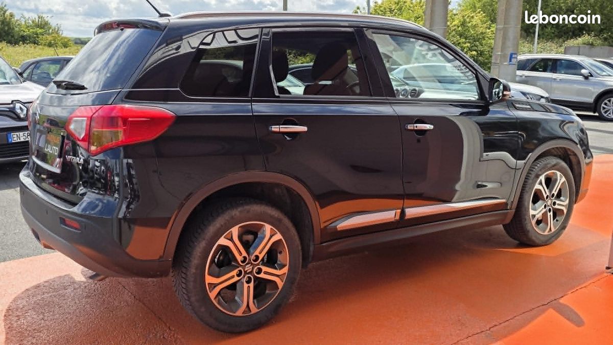Suzuki VITARA 1.6 VVT PACK AUTO (image 3)