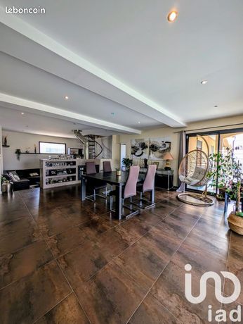 Villa 6 pièces 167 m²