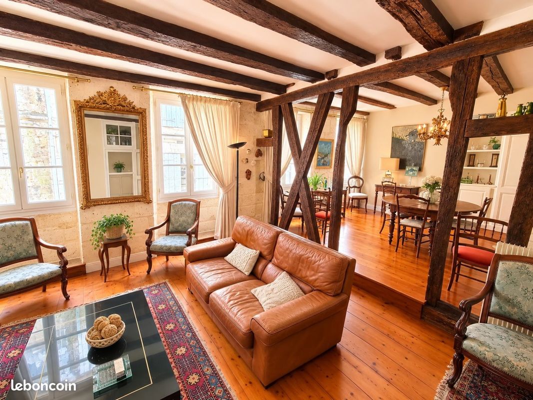 Maison 7 pièces 200 m² · à Angoulême · 200 m² · 259 950 €