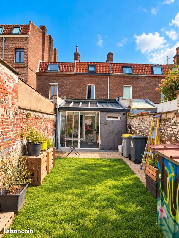 Maison 5 pièces 110 m² · à Lille · 110 m² · 260 000 €