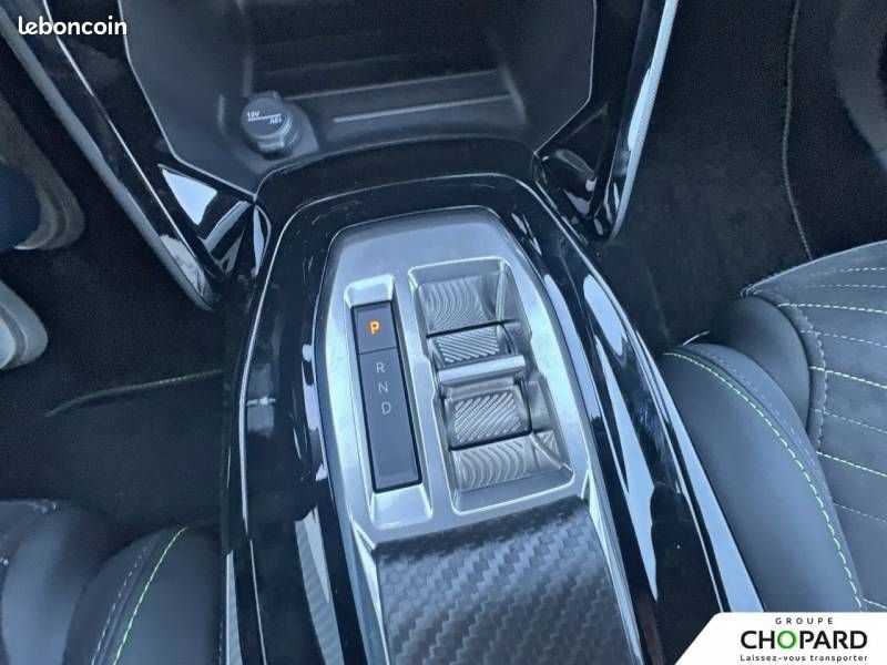 Peugeot 2008 Hybrid 145 e-DCS6 GT Exclusive (image 21)