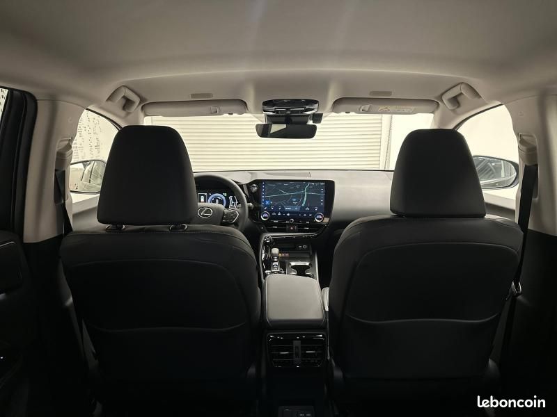 Lexus NX 450h+ Luxe 4WD MY25 (image 27)