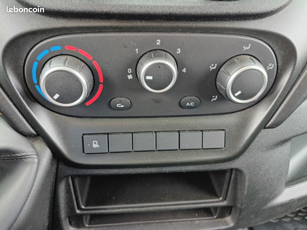 Iveco Daily Caisse hayon CCb 35C16H empattement 4100 3.0 (image 11)