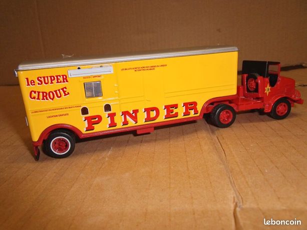 32145 DIREKT COLLECTION / Cirque Pinder / Remorque