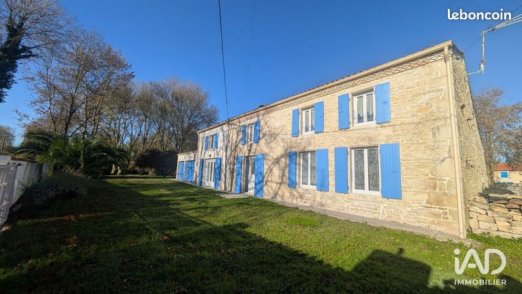 Maison 7 pièces 284 m²