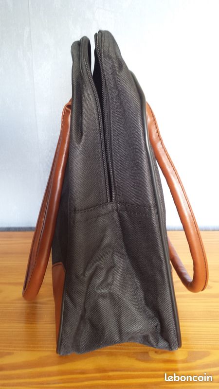 Sac cabas noir en polyester (image 4)