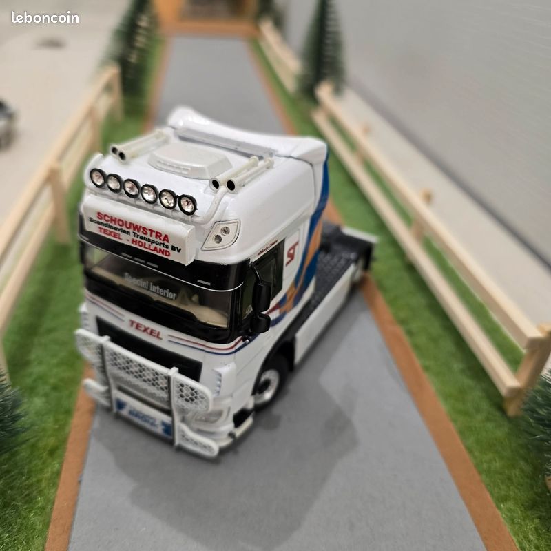 Lion Toys 1:50 - 1 - Coche a escala - Daf 3300 Bakwagen - Catawiki