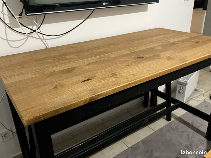 Table (image 7)