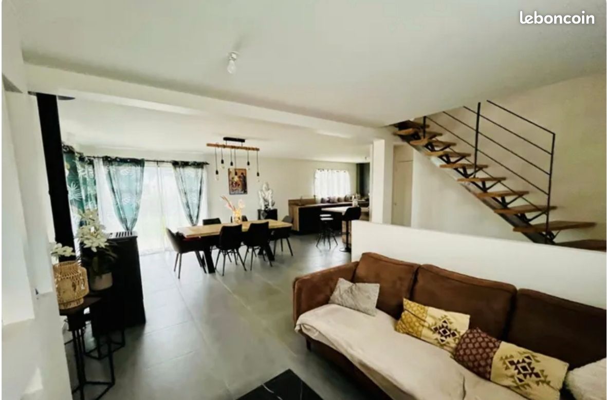 Maison 5 pièces 121 m² · à Ergué-Gabéric · 121 m² · 330 000 €