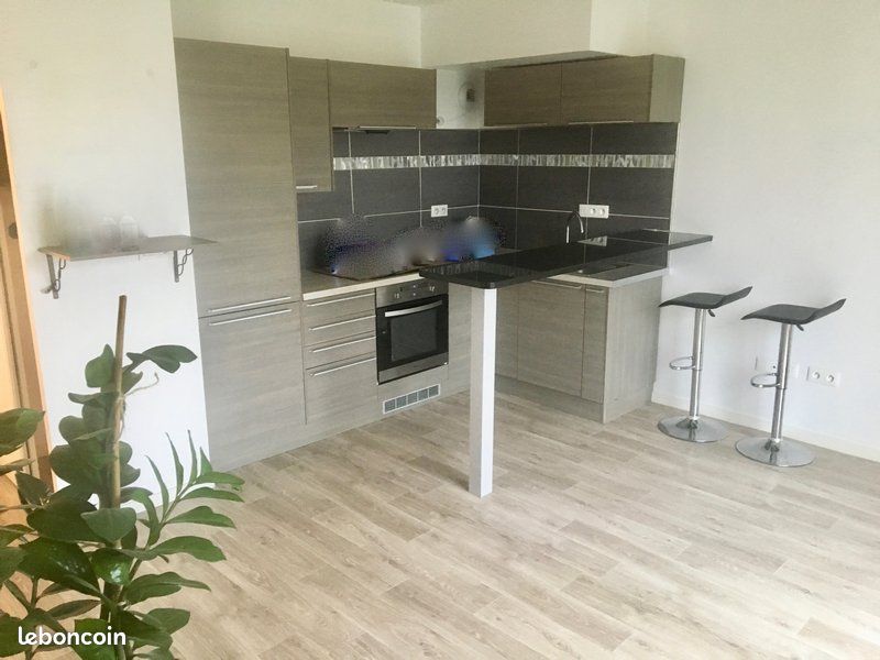 Appartement 2 pièces 43 m² · à Claye-Souilly · 43 m² · 820 €