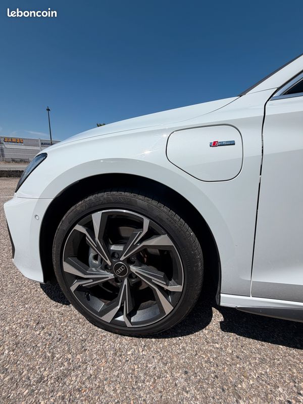 Audi a3 sportback s-line 1.5 tfsi e 204 ch phev, 19253 km (image 5)