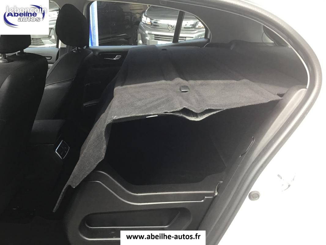 Renault Mégane IV SOCIETE BLUE DCI 115 - 21B AIR NAV 2PL (image 11)